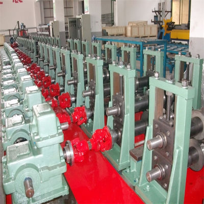 quality 220V 380V Rack Vertical Roll Forming Machine Stalen rolvormende machine factory